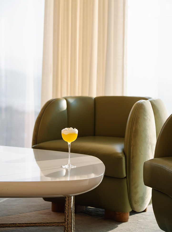 Le 300 at The Maybourne Riviera - cocktail on table with couches around