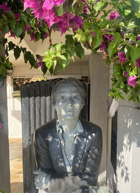 The Maybourne Riviera - Eileen Gray Portrait Statue